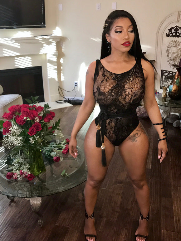 Ms. Passion (worn backwards) can be 2 different ways 